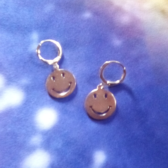 Smiley face hoops😃 - Picture 3 of 12